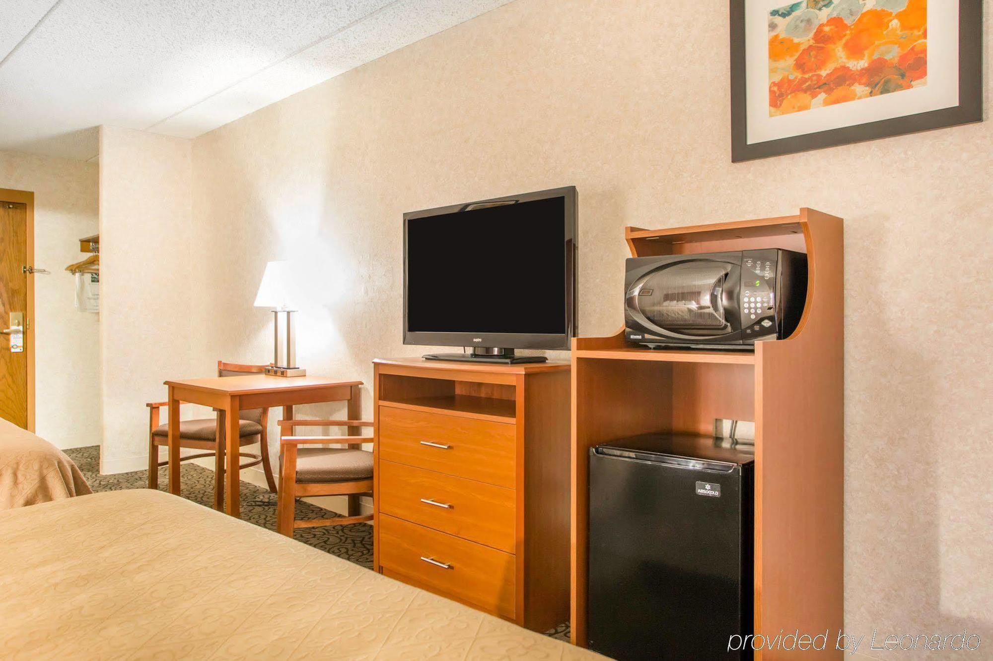 Quality Inn Stadium Area Green Bay Dış mekan fotoğraf