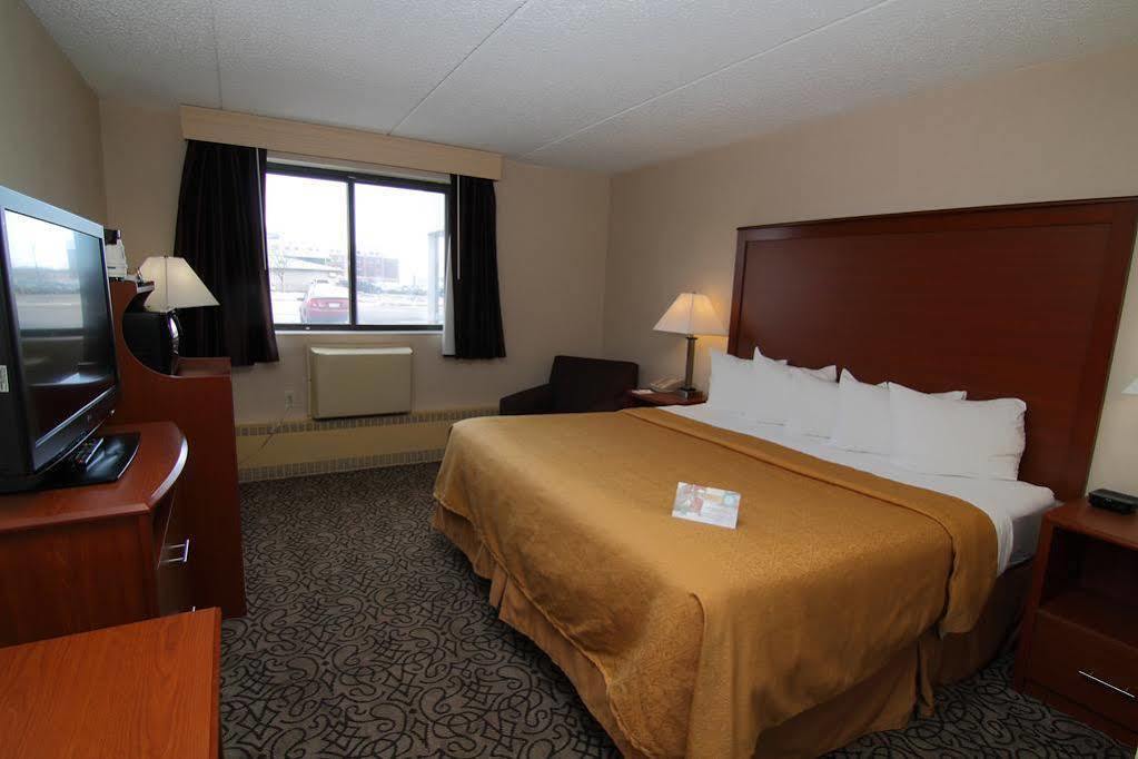 Quality Inn Stadium Area Green Bay Dış mekan fotoğraf